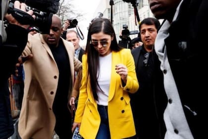 El caso de Emma Coronel fue el primero mediáticamente grande de las mujeres dentro del narcotráfico