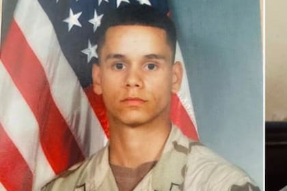 El caso expone las grietas del sistema migratorio estadounidense y el abandono a quienes sirvieron en sus filas. Foto: X @ZianESmith
