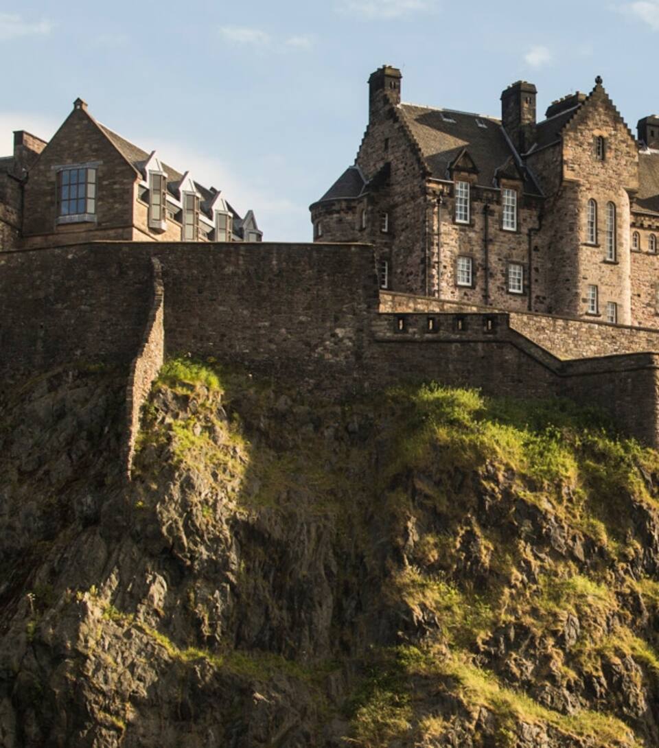 El Palacio de Holyrood, adonde se traslada el féretro con los restos de Isabel II desde el castillo de Balmoral.