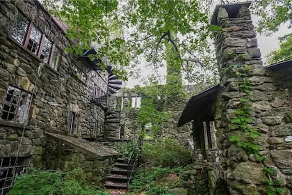 El castillo que alguna vez perteneció a David T. Abercrombie se encuentra a la venta