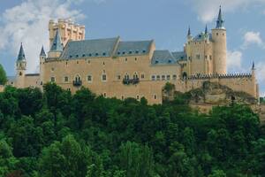 el castillo real que inspiró a Disney para ambientar su célebre Blanca Nieves.