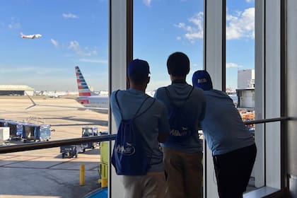 El CBP destacó la aplicación CBP One como una herramienta conveniente y eficiente para que los viajeros soliciten sus I-94 electrónicos