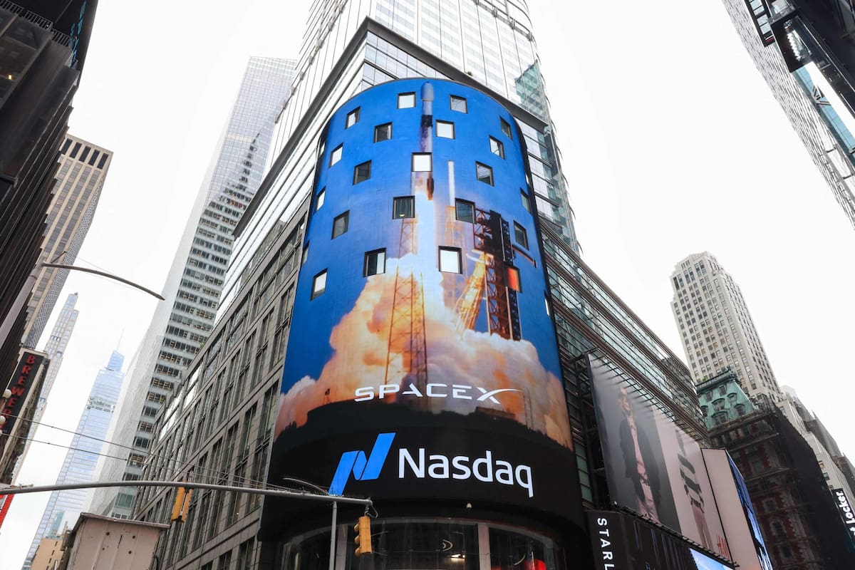 El Cedear de SpaceX es el que tiene mayores operaciones en el mercado argentino (Photo by TIMOTHY A. CLARY / AFP)