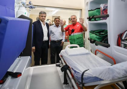 El Cemar 3 cuenta con una base operativa del SAME; el personal recibió al jefe de gobierno, Jorge Macri, y al ministro de Salud, Fernán Quirós, con el director del SAME, Alberto Crescenti