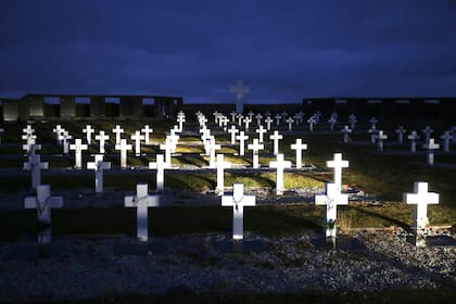 El cementerio de Darwin, en las Islas Malvinas, donde yacen los combatientes argentinos, en mayo de 2016