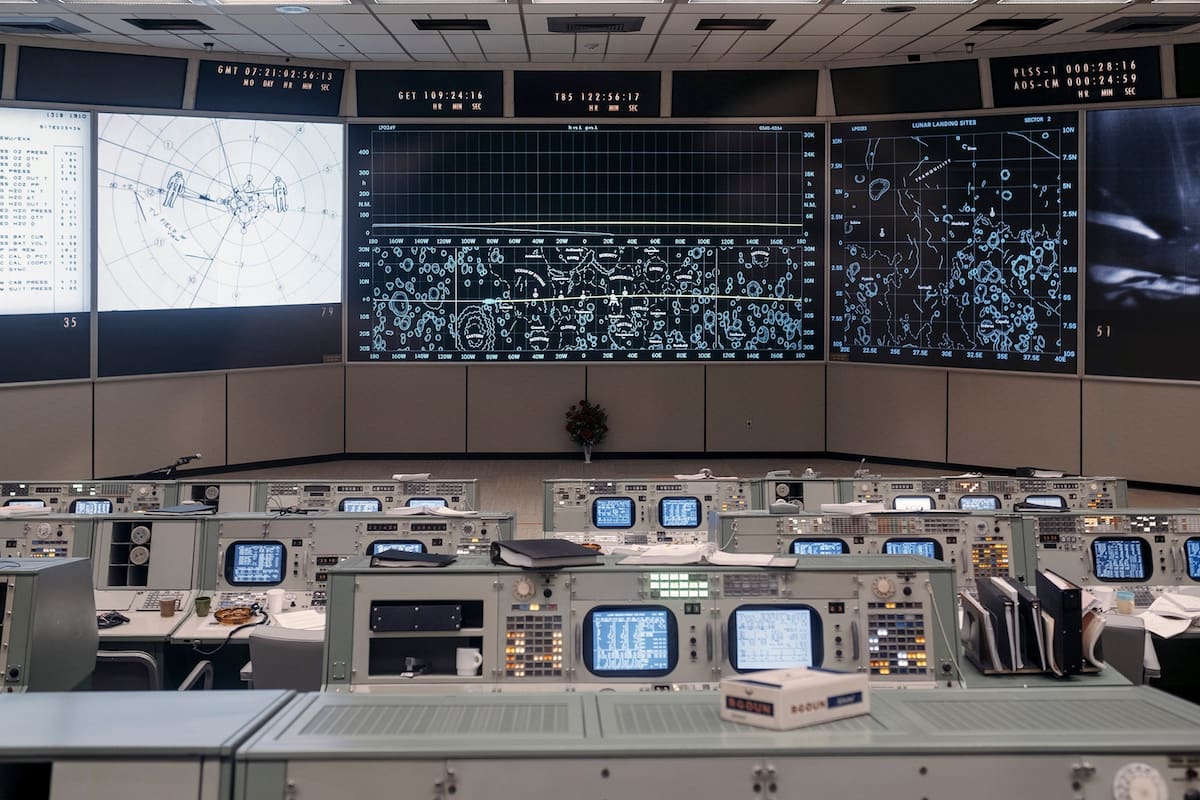El centro de control de la misión Apolo: la NASA renovó el espacio desde donde el 20 de julio de 1969 se siguió la hazaña