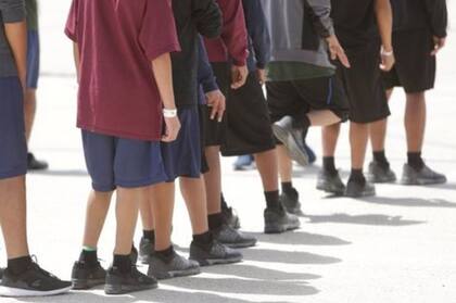 El centro de detención en Brownsville alberga la mayor cantidad de niños inmigrantes no acompañados en el país.