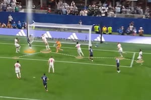 Los tres plenos del DT en el duelo táctico y un ataque con centros para que ¡al fin! el gol lo haga un “9″