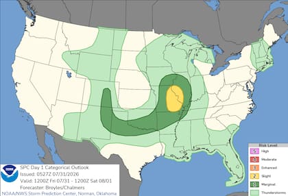El Centro de Predicción de Tormentas emitió un riesgo leve por tormentas severas, destacando el peligro de ráfagas destructivas y granizo grande