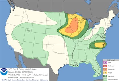 El Centro de Predicción de Tormentas (SPC) emitió un "riesgo mejorado" para Minnesota, Wisconsin, Iowa y Michigan
