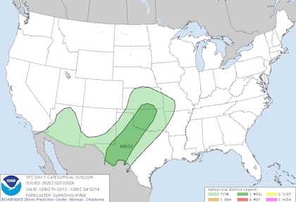 El Centro de Predicción de Tormentas (SPC) señala que el granizo de gran tamaño será la principal preocupación en las Llanuras del sur durante la madrugada del sábado