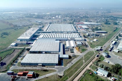 El Centro Industrial Juan Manuel Fangio de Mercedes Benz en Virrey del Pino