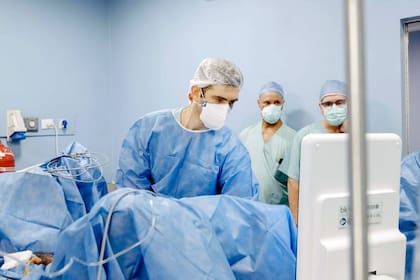 El Centro Médico de Urología es una institución médica pionera que abarca todas las áreas de la especialidad dedicada al tratamiento de las patologías que afectan al aparato urinario de ambos sexos, así como el aparato reproductor y sexual masculino