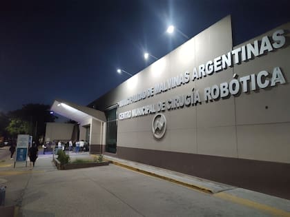 El Centro Municipal de Cirugía Robótica a las 5.30 de la mañana