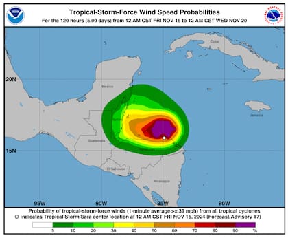 El Centro Nacional de Huracanes advirtió que las lluvias podrían alcanzar acumulados de hasta 500 milímetros, con máximos de 750 milímetros en áreas aisladas.