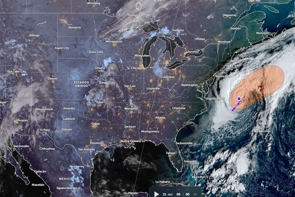 El Centro Nacional de Huracanes (NHC) monitorea una poderosa tormenta frente a la costa este de Estados Unidos, identificada como Invest 93L