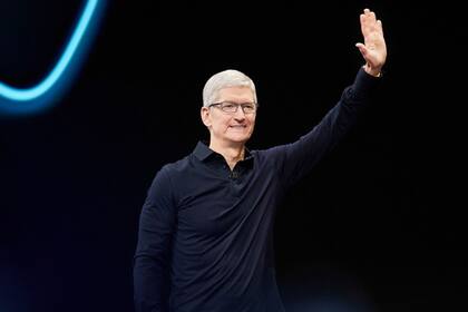 El CEO de Apple, Tim Cook le solicitó a sus trabajadores que vuelvan a la oficina