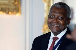 La mayor refinería de África abre a propiedad pública, entusiasmando a inversores