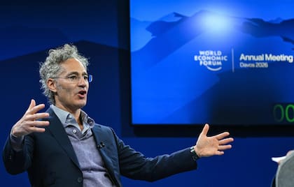 El CEO de Palantir, Alex Karp, habla durante el Foro de Davos, en enero pasado