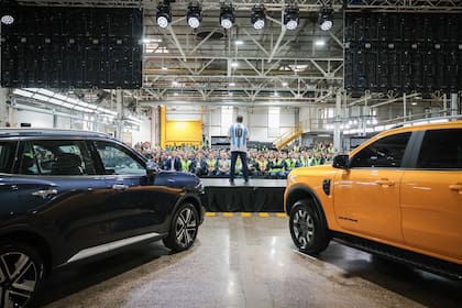El CEO global de Ford está convencido que "los vehículos serán dispositivos de software y dejarán de ser analógicos. Podremos devolverle tiempo a la gente".
