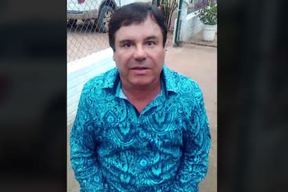 El Chapo Guzmán en las sierras de Sinaloa