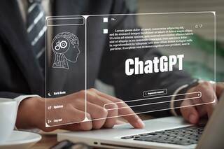 El porqué de la obsesión de los argentinos con el dólar y muchas respuestas más, según un robot