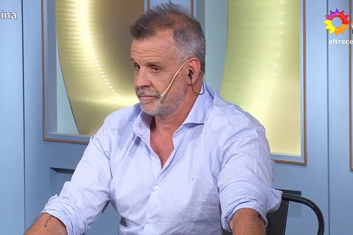 El chef advirtió ayer en el reality culinario una discusión de dos participantes que no se vio en cámara y la reflotó en medio de una devolución