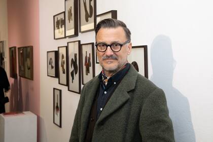 El chef Fernando Trocca pinta desde hace décadas. A partir del 2017, luego de un accidente en el pie, se volcó al arte de manera contínua.