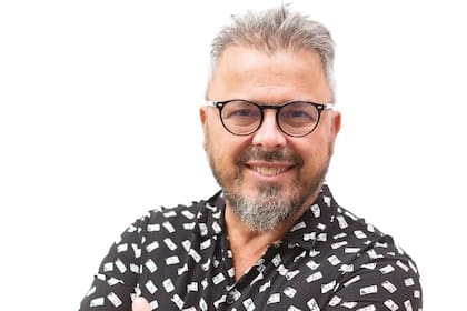 El chef italiano revela la historia de la pasta corta y anticipa la primavera con un plato sabroso con verduras de estación