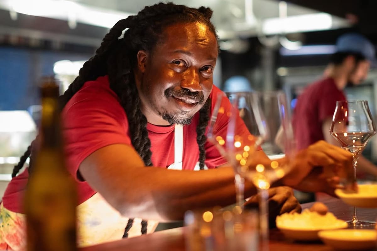 El chef Paul Carmichael dirige la propuesta de cocina caribeña de Kabawa en Nueva York