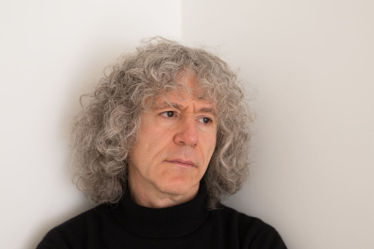 El chelista Steven Isserlis se presenta esta noche en el Teatro Colón