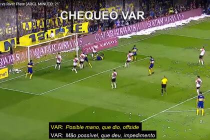 El chequeo del VAR en el gol anulado a Boca