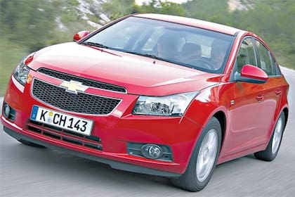 Unidades del Chevrolet Cruze de la generación anterior son llamadas a revisión por problema en los airbags