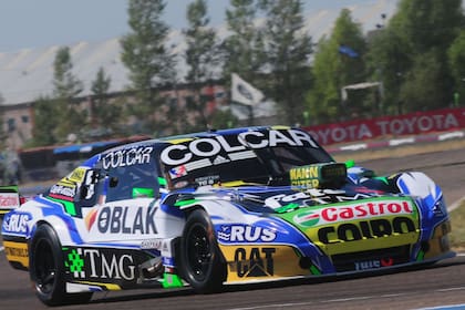 El Chevrolet de Gastón Mazzacane domina en Río Negro; el platense tiene pendiente recibir primero la bandera de cuadros