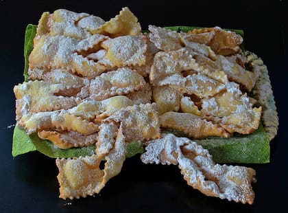 El Chiacchiere es ideal para la hora del mate; si bien la receta original es frita, se puede hacer al horno