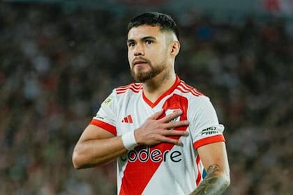El chileno Paulo Díaz es uno de los referentes de River y será titular vs. Nacional de Uruguay