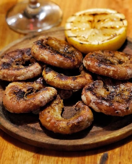 El chinchulín es la forma coloquial en la que se conoce al corte de carne que proviene del intestino delgado del cerdo o de la vaca
