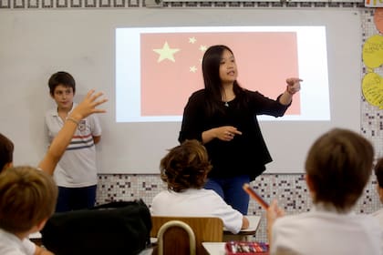El chino fue incorporado como idioma en el Colegio San Martín de Tours