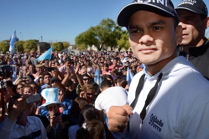 El ''Chino'' Maidana, recibido como un héroe en su Margarita natal