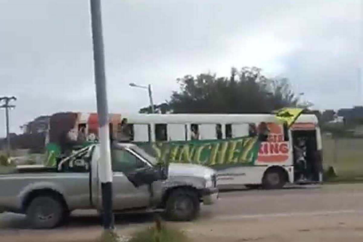 El choque de frente de un micro de hinchas de Aldosivi