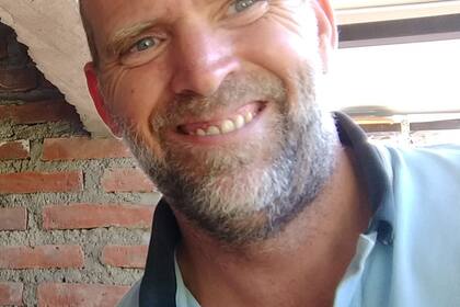 El ciclista Ramiro Sagasta falleció camino al hospital tras haber sido rociado con combustible por un motociclista