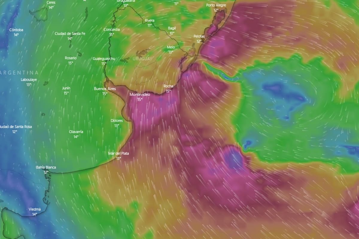 El ciclón se aproxima a la Argentina y rige una alerta meteorológica por fuertes vientos