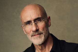 Arthur Brooks, experto en felicidad de Harvard: “Las personas que son felices y saludables cuando son mayores tienen un matrimonio sólido o amistades cercanas”