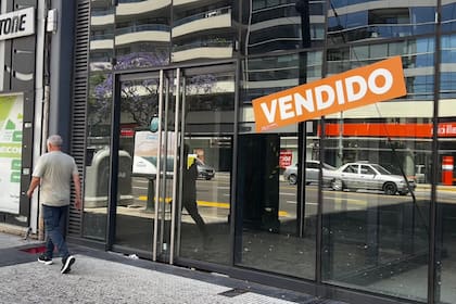 El cierre de algunas sucursales bancarias dejó locales vacíos