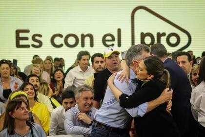 El cierre de campaña de Silvia Lospennato en el Club 17 de Agosto, ubicado en Villa Pueyrredón