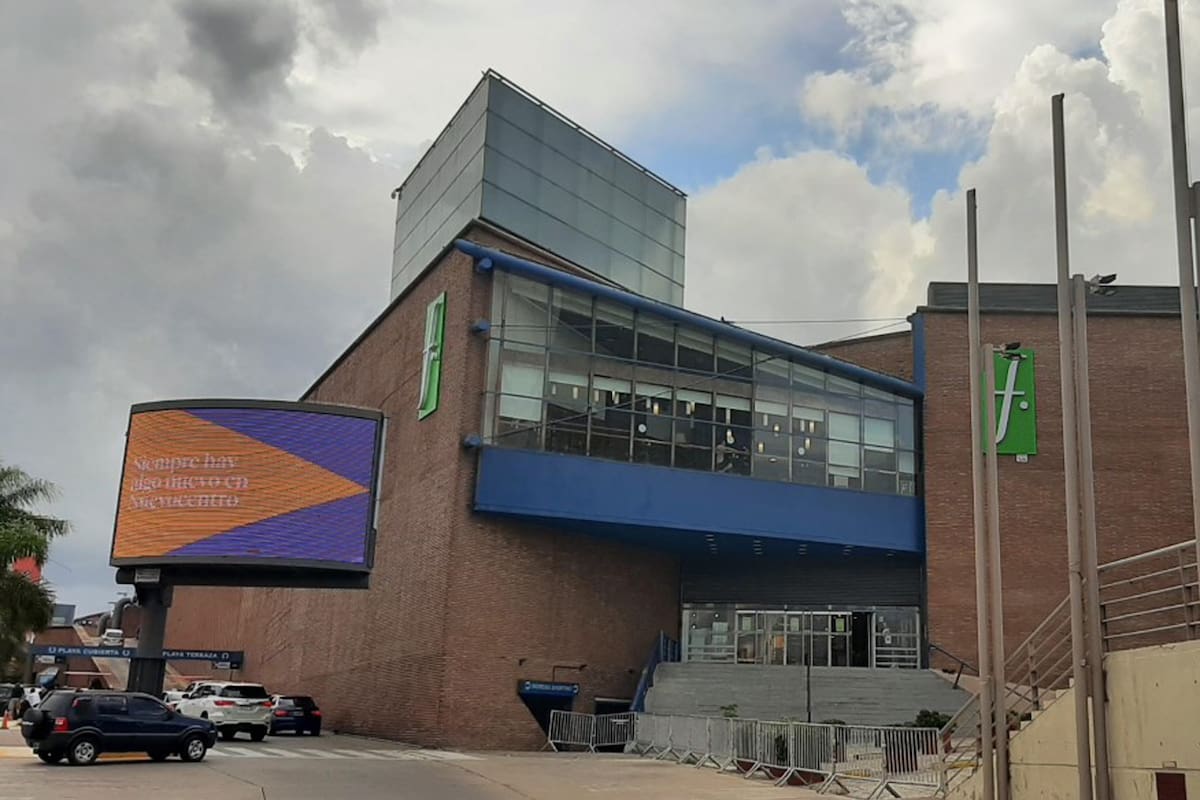 El cierre de Falabella. Las imágenes de un negocio en retirada. Falabella de Córdoba