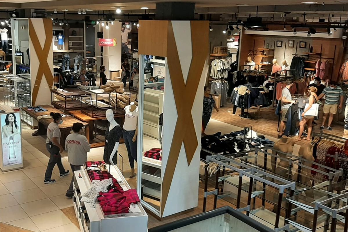 El cierre de Falabella. Las imágenes de un negocio en retirada. Falabella de Córdoba