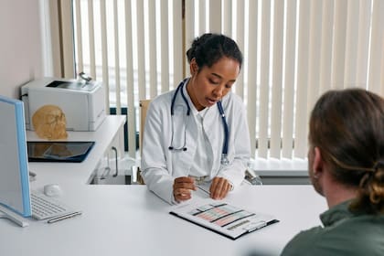 El cierre de gobierno ocurrió por un desacuerdo entre los Partidos Demócrata y Republicano sobre el presupuesto para el sector de la salud (Pexels/cottonbro studio)