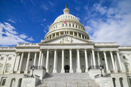 El cierre de gobierno terminará cuando el Congreso apruebe el presupuesto para el próximo año fiscal (Unsplash/Louis Velazquez)