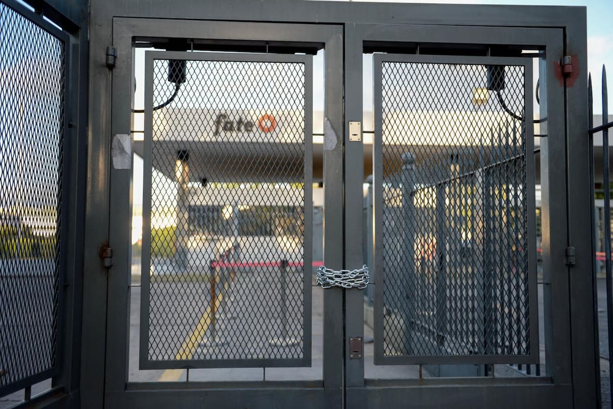 El cierre de la fábrica de neumáticos Fate reavivó el debate sobre la reconversión productiva y los sectores que no pueden competir con las importaciones